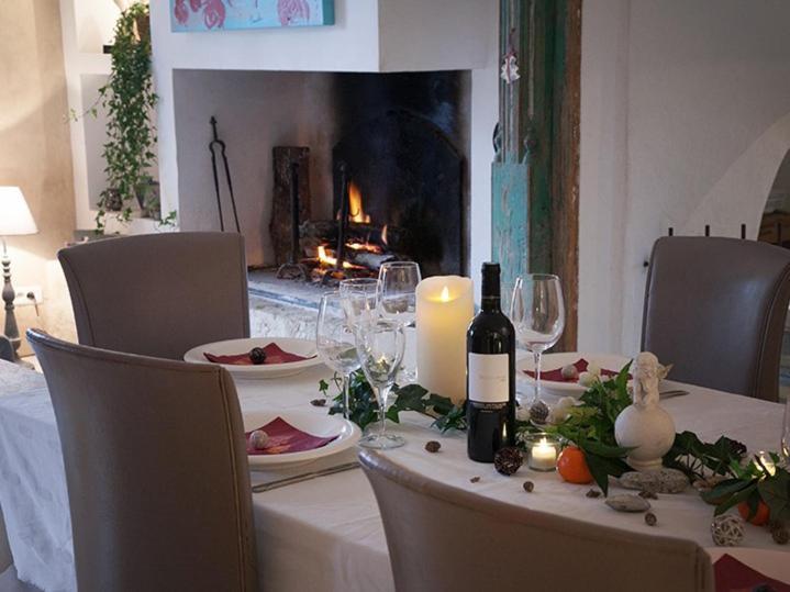 Domaine La Parpaille Hotel Cucuron Buitenkant foto