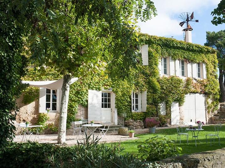 Domaine La Parpaille Hotel Cucuron Buitenkant foto